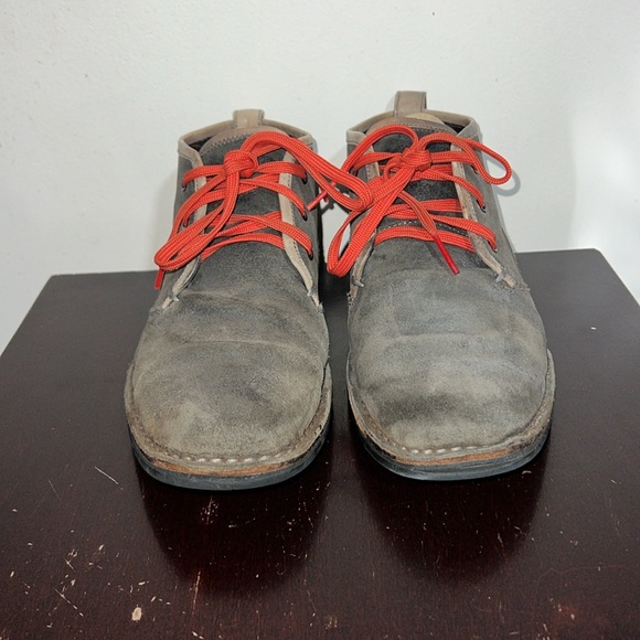 John Varvatos USA The Hipster Suede Chukka Boots in Grey, size 10 main image 4